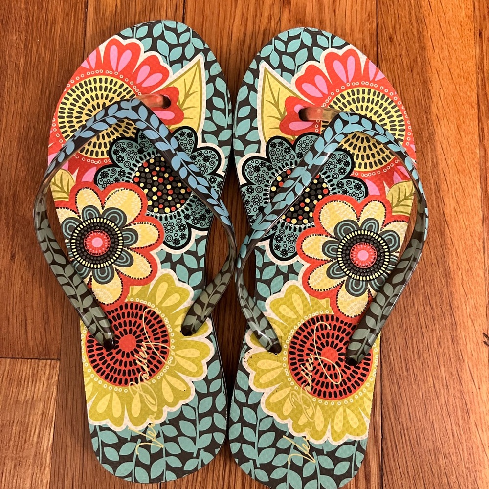 Vera Bradley Women's Floral Print Flip Flops - Multicolor size 5/6